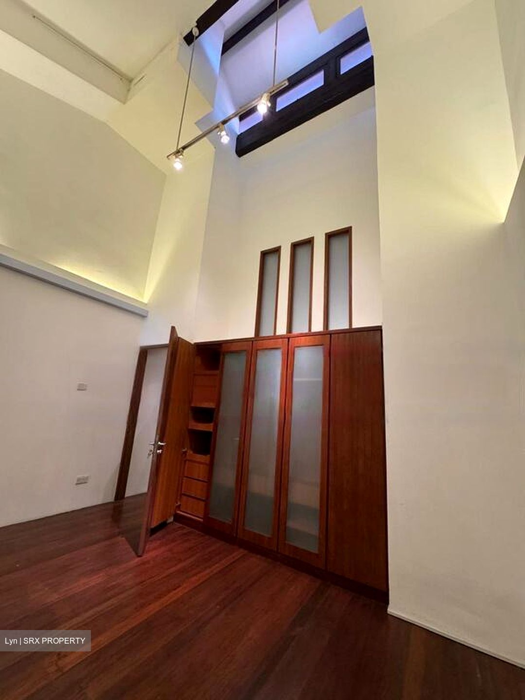 Emerald Hill Road (D9), Detached #571086171